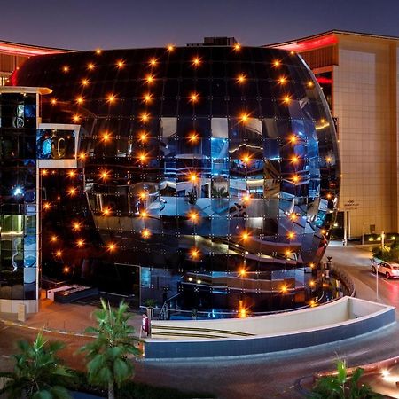 Crowne Plaza Doha - The Business Park By Ihg Hotel Luaran gambar The mall's main entrance