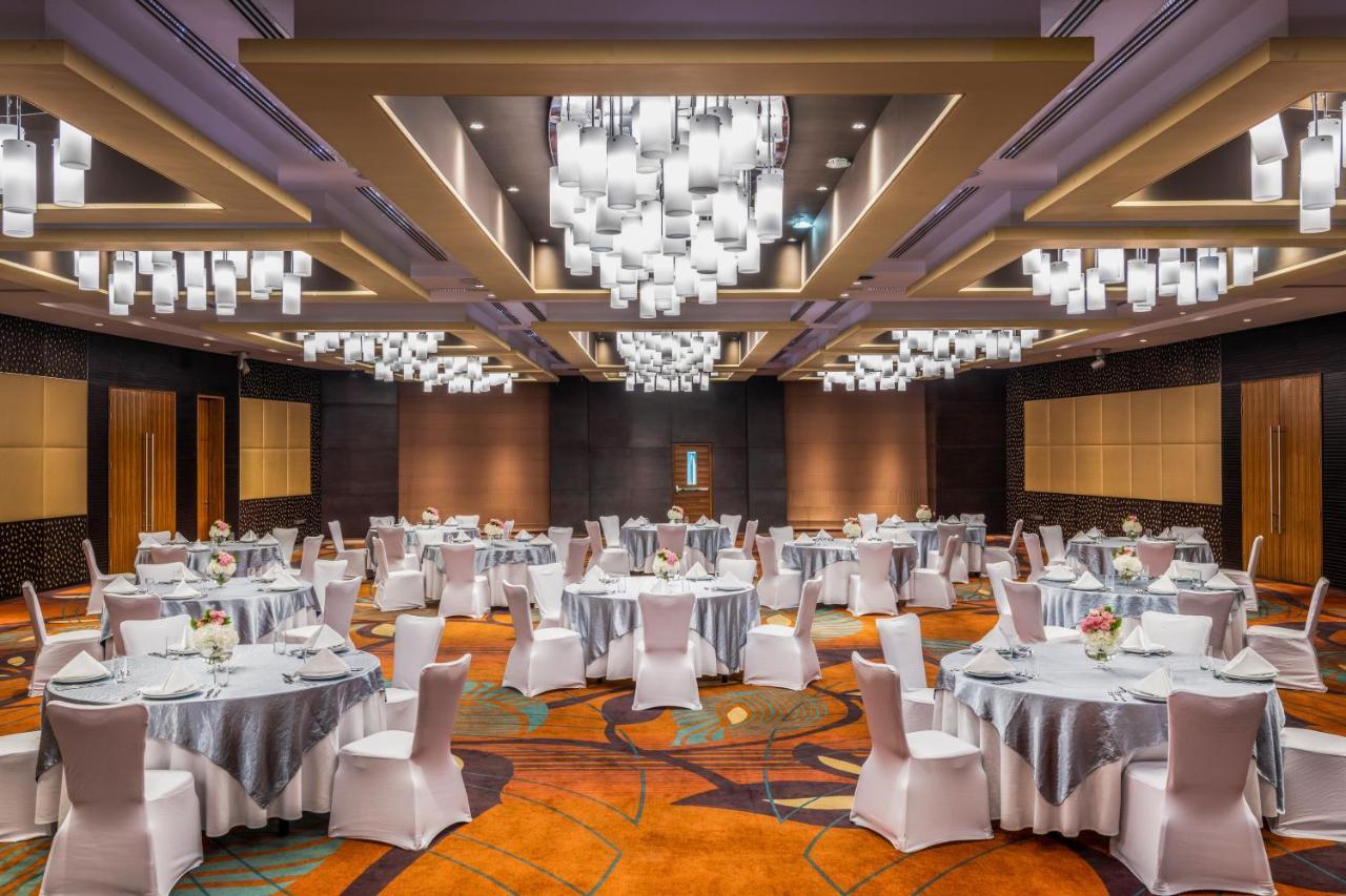 Crowne Plaza Doha - The Business Park By Ihg Hotel Luaran gambar The ballroom