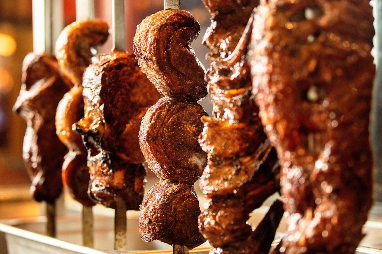 Crowne Plaza Doha - The Business Park By Ihg Hotel Luaran gambar Brazilian churrasco