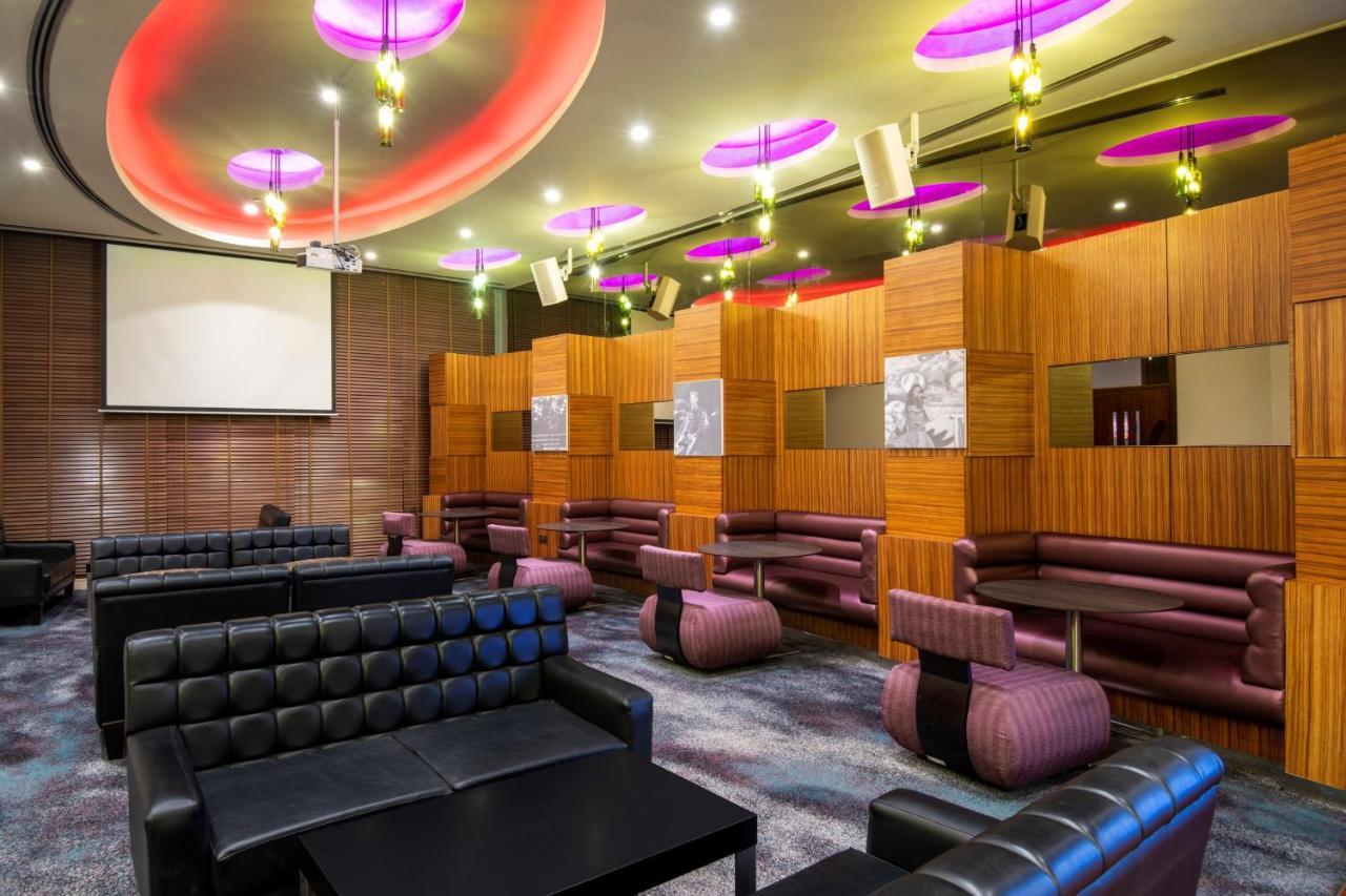 Crowne Plaza Doha - The Business Park By Ihg Hotel Luaran gambar The lounge at the airport