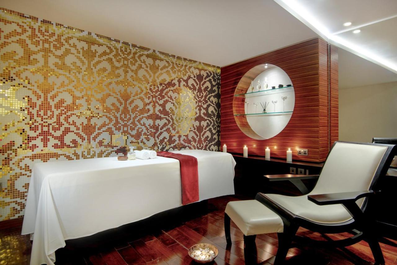 Crowne Plaza Doha - The Business Park By Ihg Hotel Luaran gambar A spa treatment room